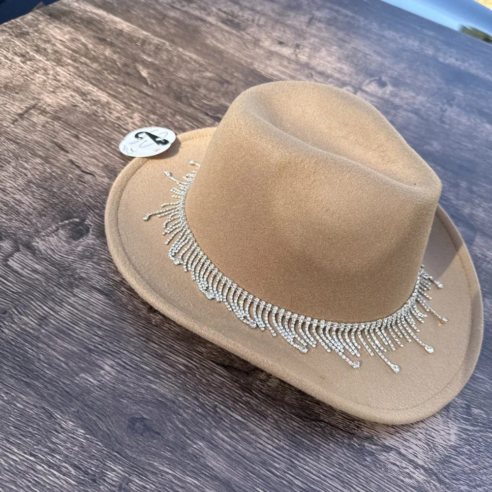 David‎ And Young Bling Cowboy Hat NWT Tan Rhinestones